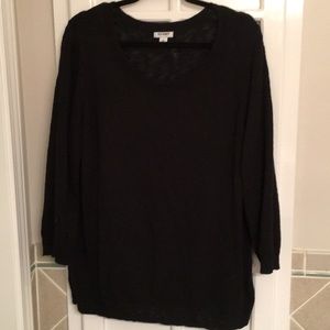 Light weight 3/4 sleeve black sweater